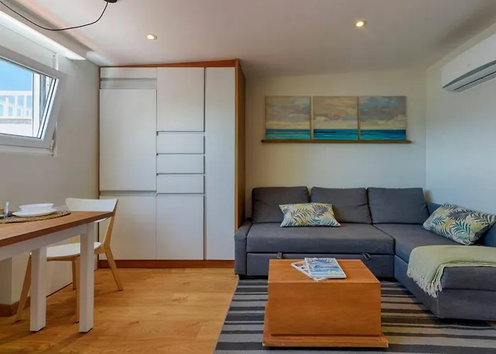 Lägenhet Orzan 2 By Thebluewaveapartments Com *